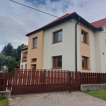 Liptovský MikulášPrivat Safiアパートメント エクステリア 写真
